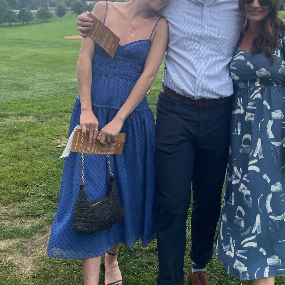 Easy breezy blue wedding guess dress!